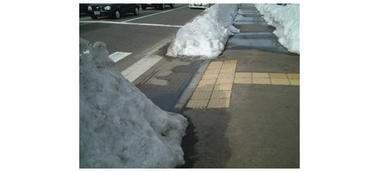 歩道の段差の切り下げ